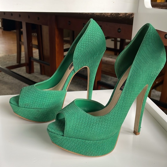 Steve Madden Women’s Size 8 Amplifyd Platform Heel Shoes Green - Picture 3 of 6